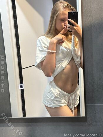 Leaked Flooora o private photo viral onlyfans