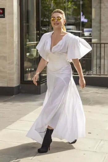 Leaked Florence pugh private photo viral onlyfans