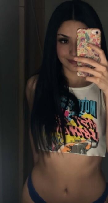 Leaked Flores isabella page private photo viral onlyfans