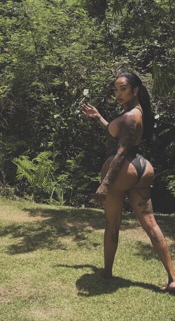 Leaked Flyyytattedsky private photo viral onlyfans