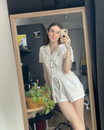 Leaked Frogsgirls private photo viral onlyfans