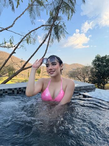 Leaked Fulyanm zsauri private photo viral onlyfans