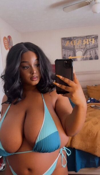 Leaked Gabriellethegoddesss private photo viral onlyfans
