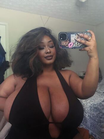 Leaked Gabriellethegoddesss private photo viral onlyfans