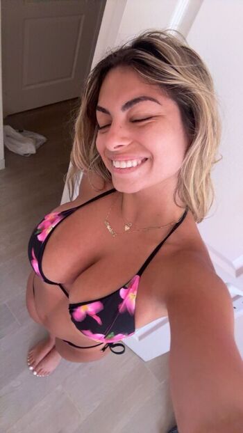gaby_zola