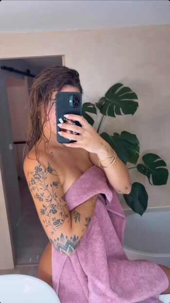 Leaked Gabychaaw private photo viral onlyfans