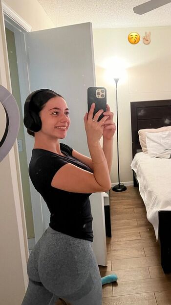 Leaked Gal gool private photo viral onlyfans