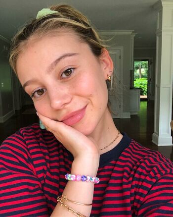 Leaked Genevieve hannelius private photo viral onlyfans