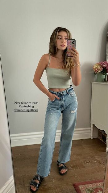Leaked Genevieve hannelius private photo viral onlyfans