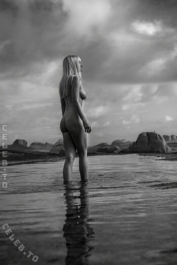 Leaked Genevieve morton page private photo viral onlyfans