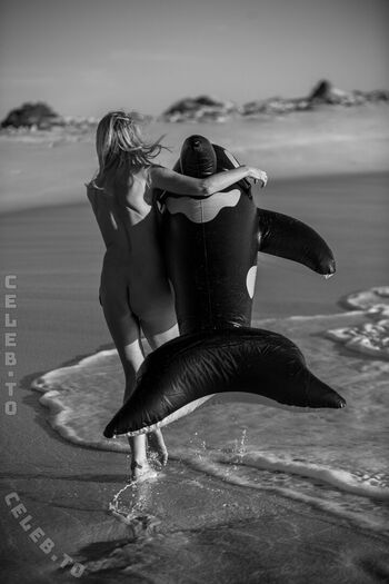 Leaked Genevieve morton page private photo viral onlyfans