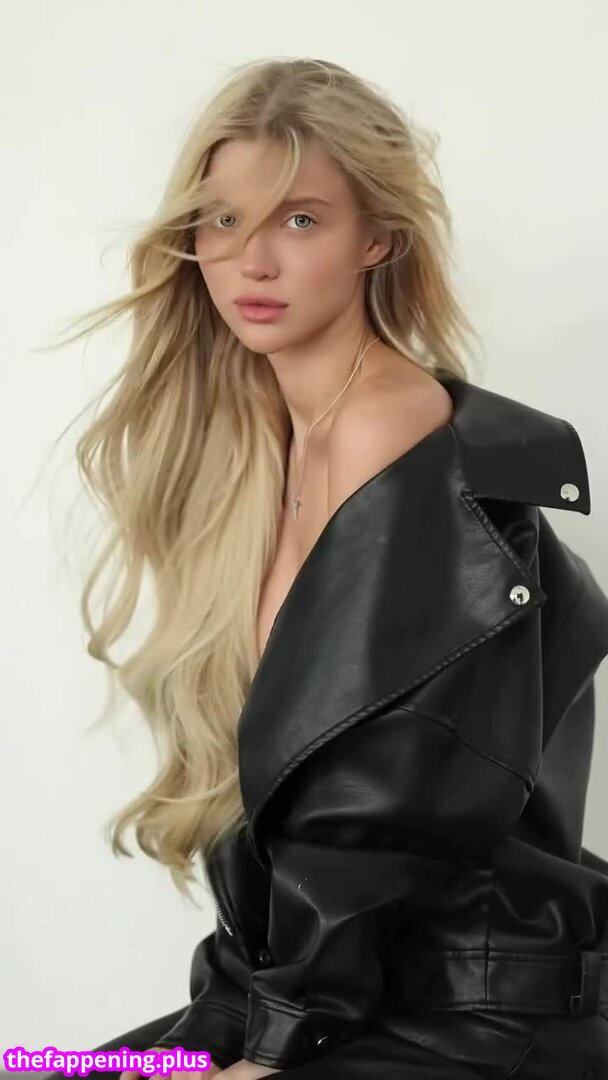 Elizaveta Stefanovna / Genlistef / jenandfreddie Çıplak OnlyFans Fotoğrafı #94