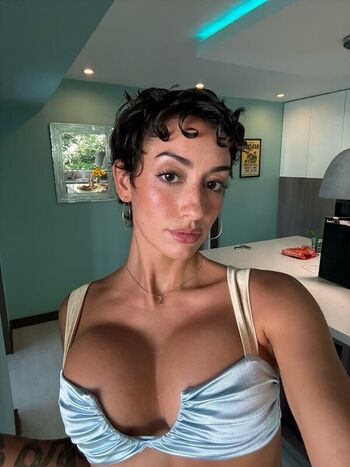 Leaked Gianna evelyn private photo viral onlyfans