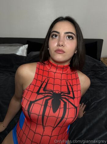 Leaked Giannagreyx page private photo viral onlyfans