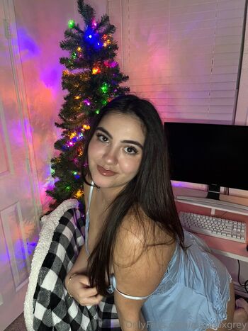 Leaked Giannagreyx page private photo viral onlyfans