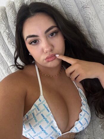 Leaked Giannagreyx page private photo viral onlyfans