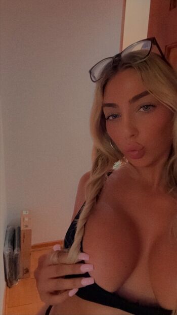giannaxtaylor
