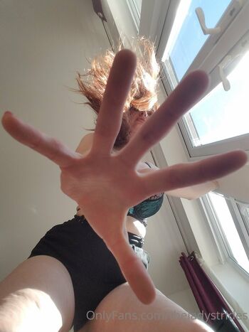 giantessgingerofficial