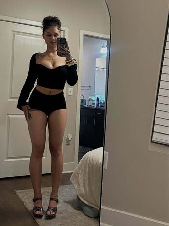 Leaked Giavannanmoore page private photo viral onlyfans