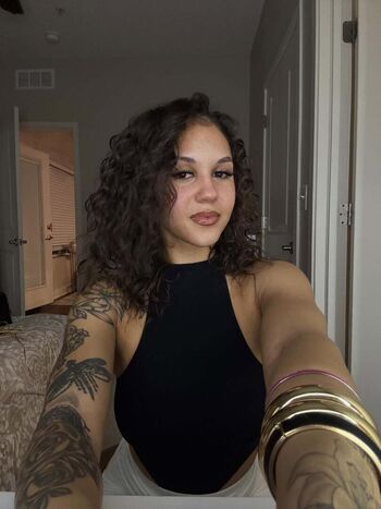 Leaked Giavannanmoore page private photo viral onlyfans