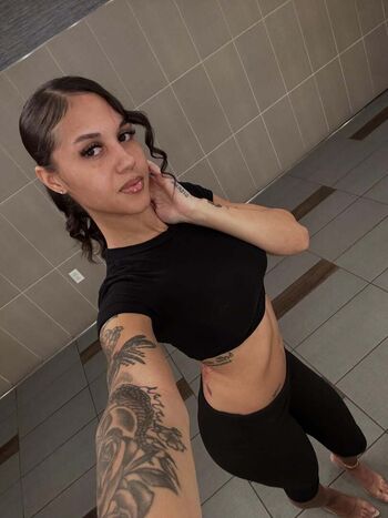 Leaked Giavannanmoore page private photo viral onlyfans