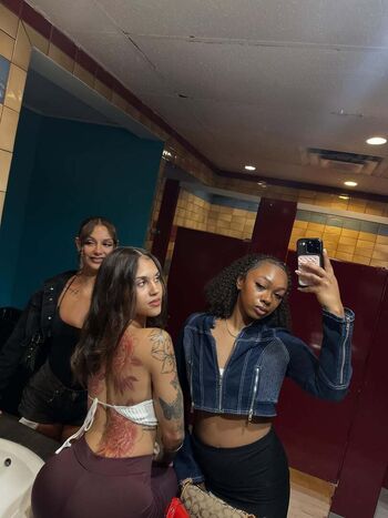 Leaked Giavannanmoore page private photo viral onlyfans
