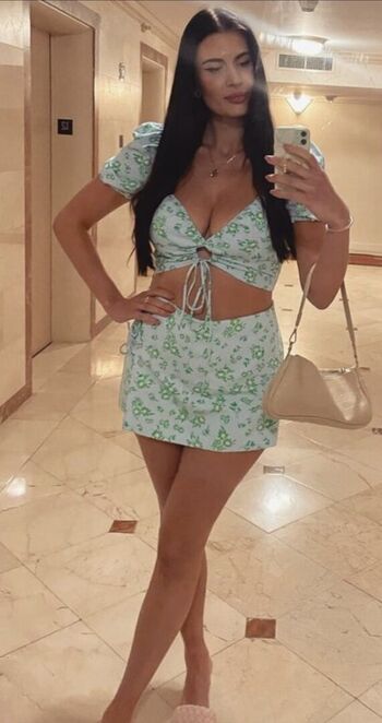 Leaked Gigi dreams page private photo viral onlyfans