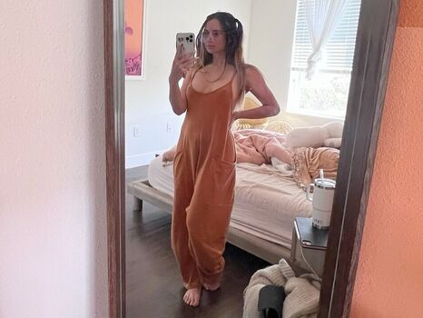 GillianAprils