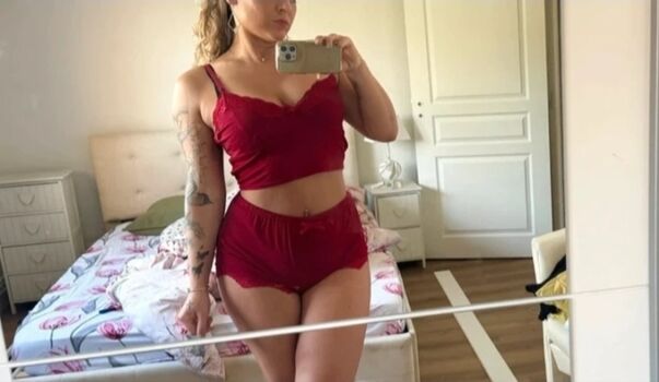 Leaked Giollia glam page private photo viral onlyfans