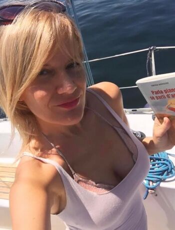 Leaked Giovanna page private photo viral onlyfans
