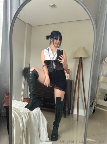Leaked Girls in combat and platform boots page private photo viral onlyfans