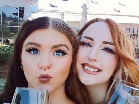Leaked Girls play  page private photo viral onlyfans