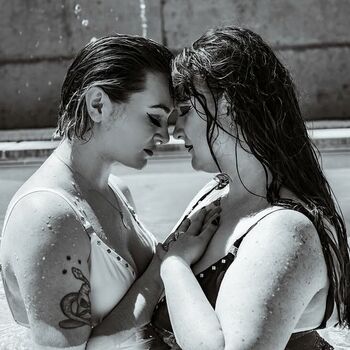 Leaked Girls play  page private photo viral onlyfans