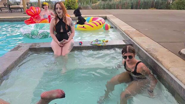 Leaked Girls play  page private photo viral onlyfans