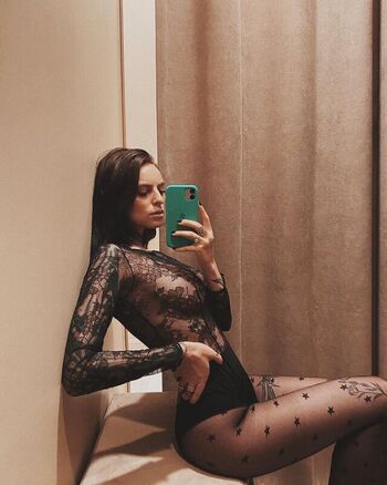 Girlvinishko