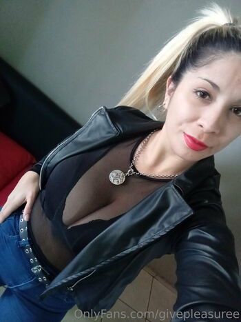 Leaked Givepleasuree private photo viral onlyfans