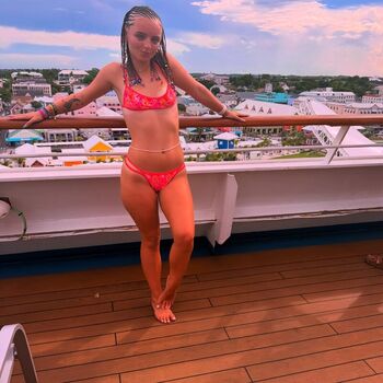 Leaked Glttergutz private photo viral onlyfans