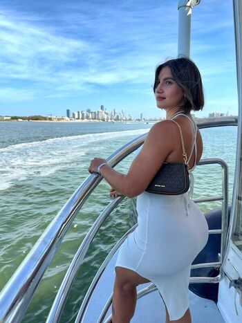 Leaked Gloria bernardi private photo viral onlyfans