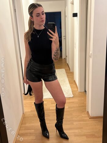 Goddess Leana