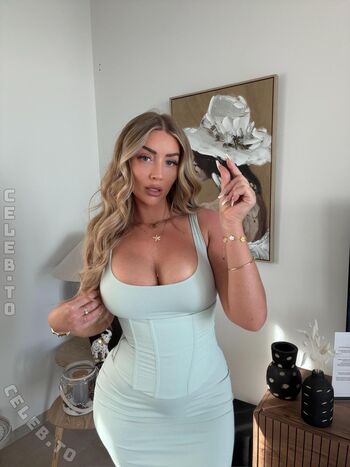 goddesshollyjones