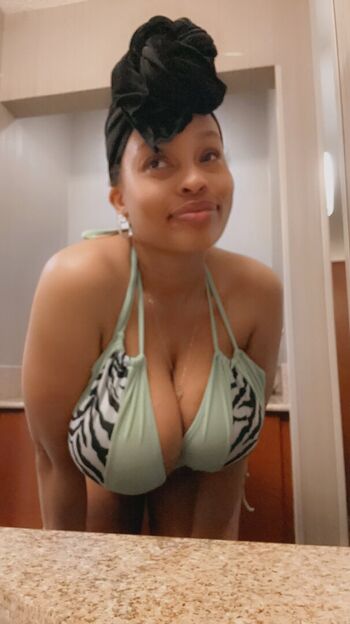 Leaked Goldenjans private photo viral onlyfans