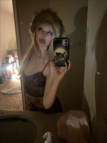 Leaked Goldngunzgirl private photo viral onlyfans