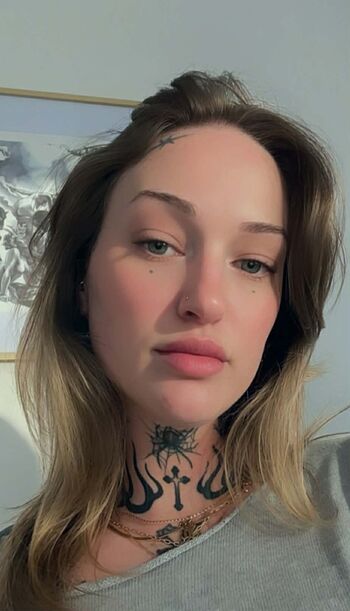 Goth Queen