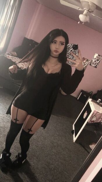 gothbihhhh