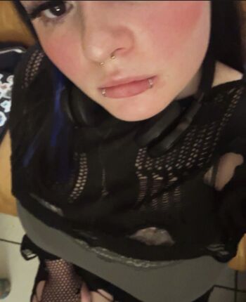Leaked Gothgirlabyss page private photo viral onlyfans