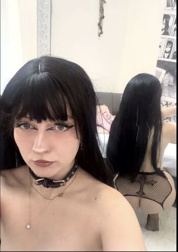 Leaked Gothgirlabyss private photo viral onlyfans