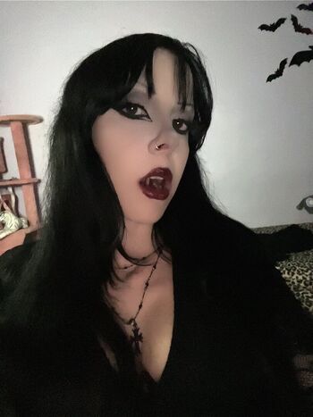 Leaked Gothikbat private photo viral onlyfans