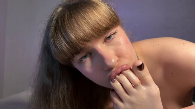 Leaked Gracefulcharm private photo viral onlyfans