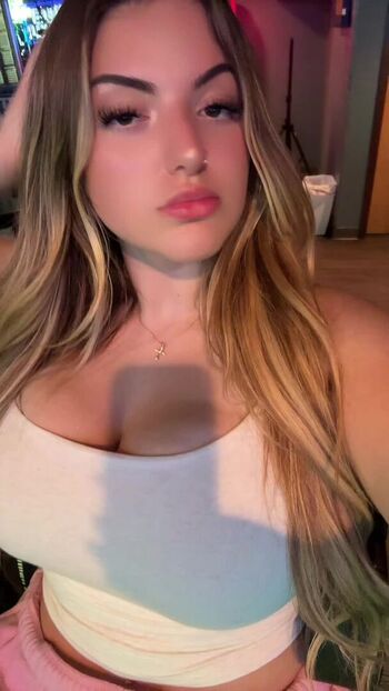 Leaked Gracenunez  page private photo viral onlyfans