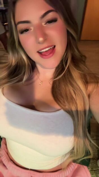 Leaked Gracenunez  page private photo viral onlyfans